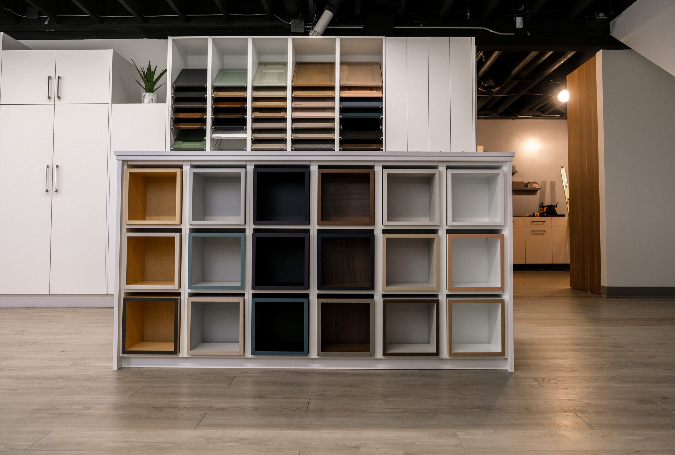 Showroom Island without Case Sample boxes