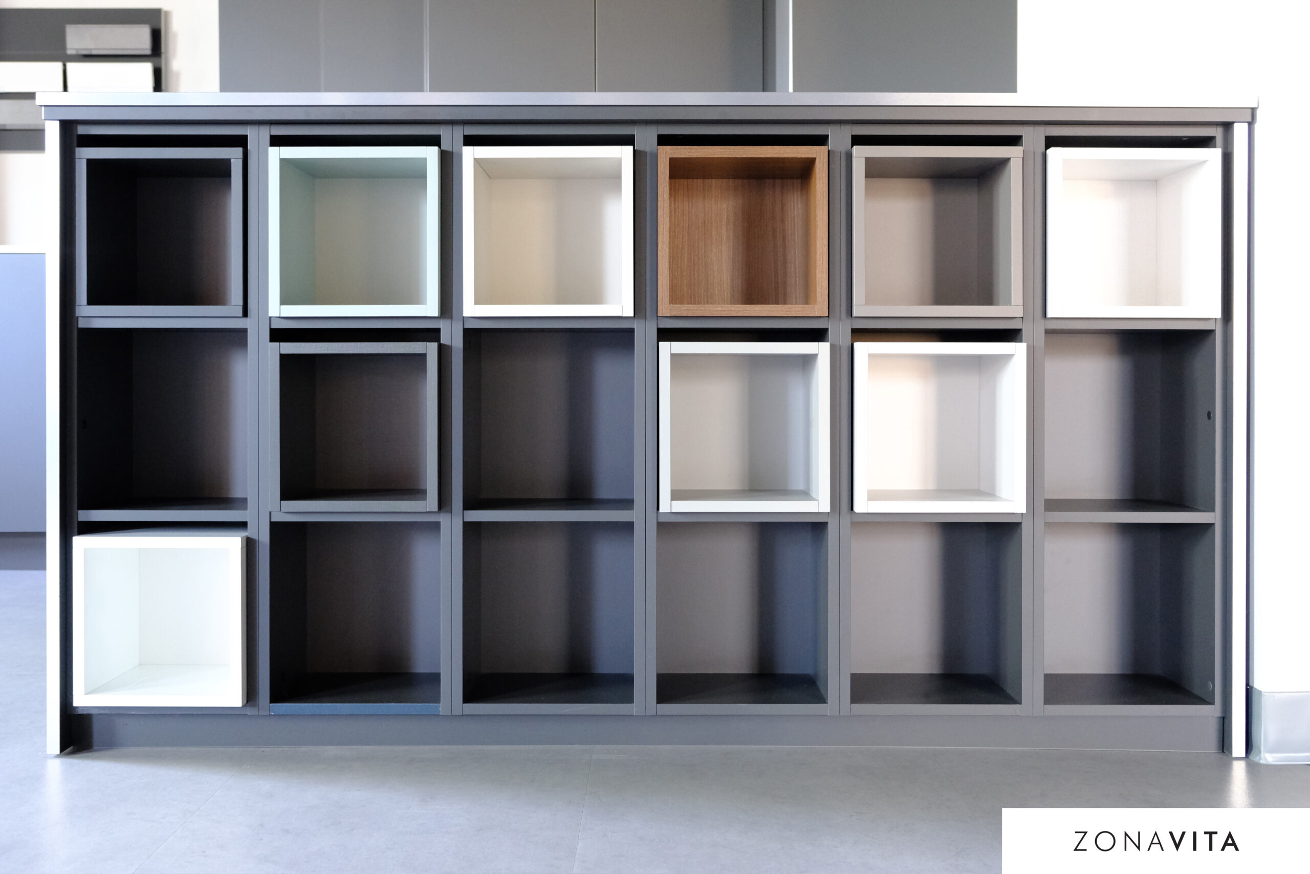 Case Sample Box for Showroom Island