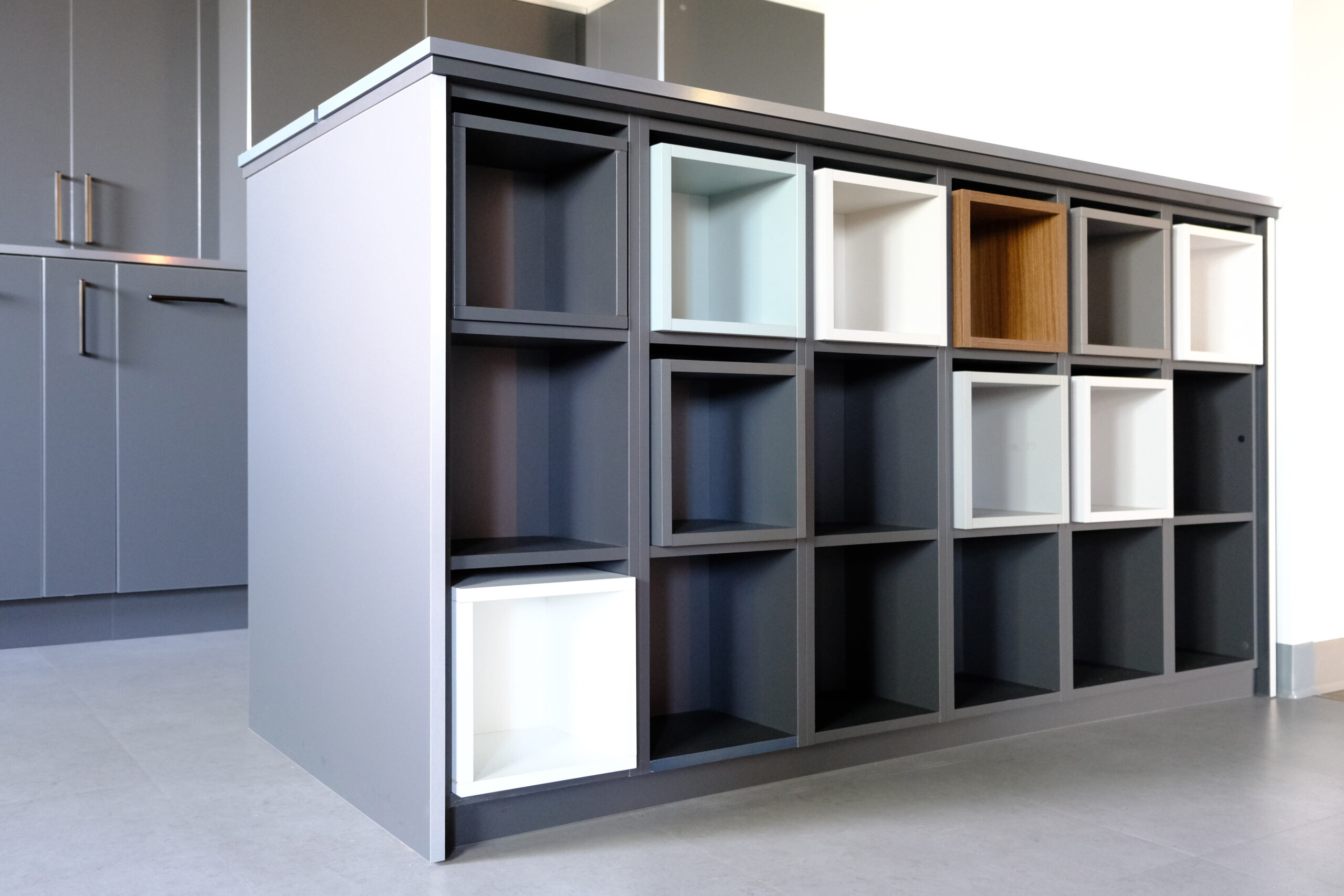 Showroom Island without Case Sample boxes Zonavita